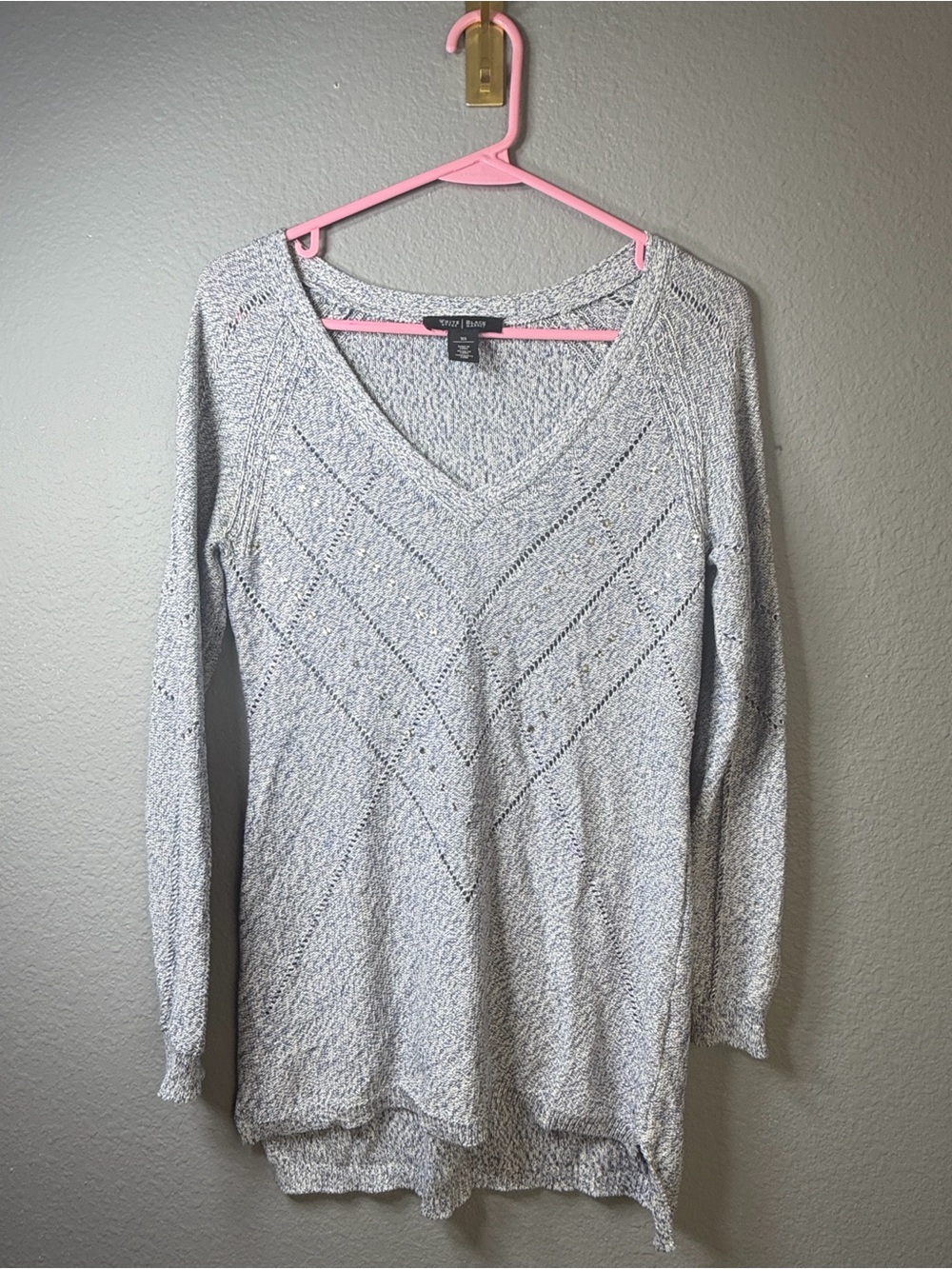 White House Black Market Light Gray V-Neck Open Knit Tunic Sweater